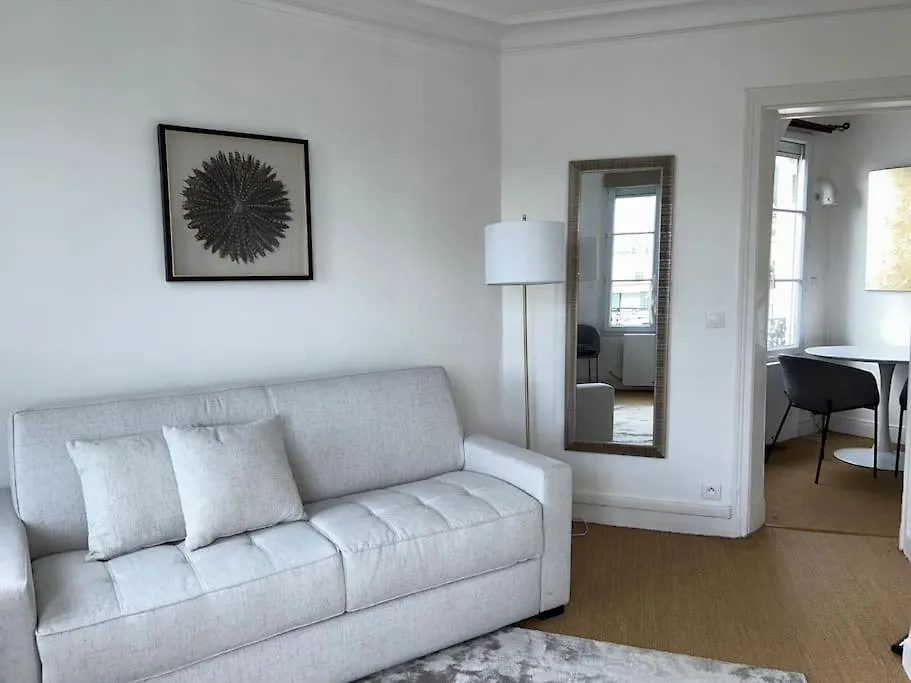 Elegant Eiffel Tower View Flat Apartment Paris 0*,
