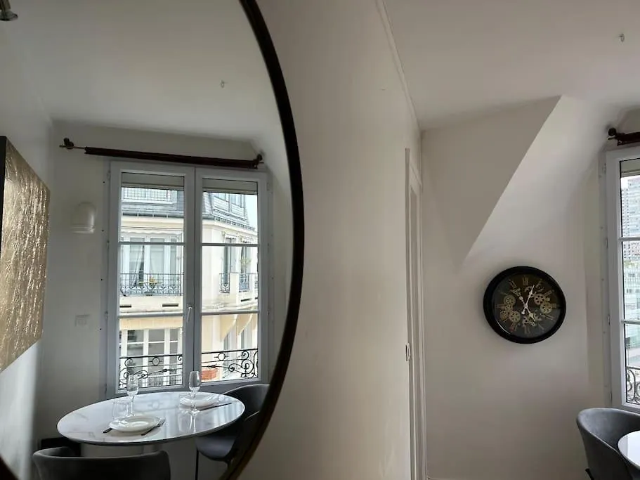 Elegant Eiffel Tower View Flat Apartment Paris 0*,